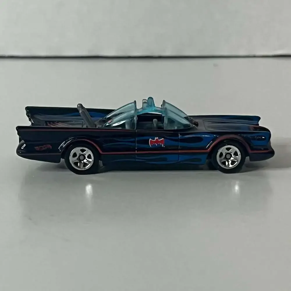 Hot Wheels 1966 Classic TV Series Batmobile - Black with Blue Flames